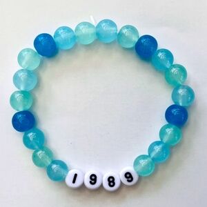 TAYLOR SWIFT Eras Tour Friendship Bracelet - 1989 Album - Album Name